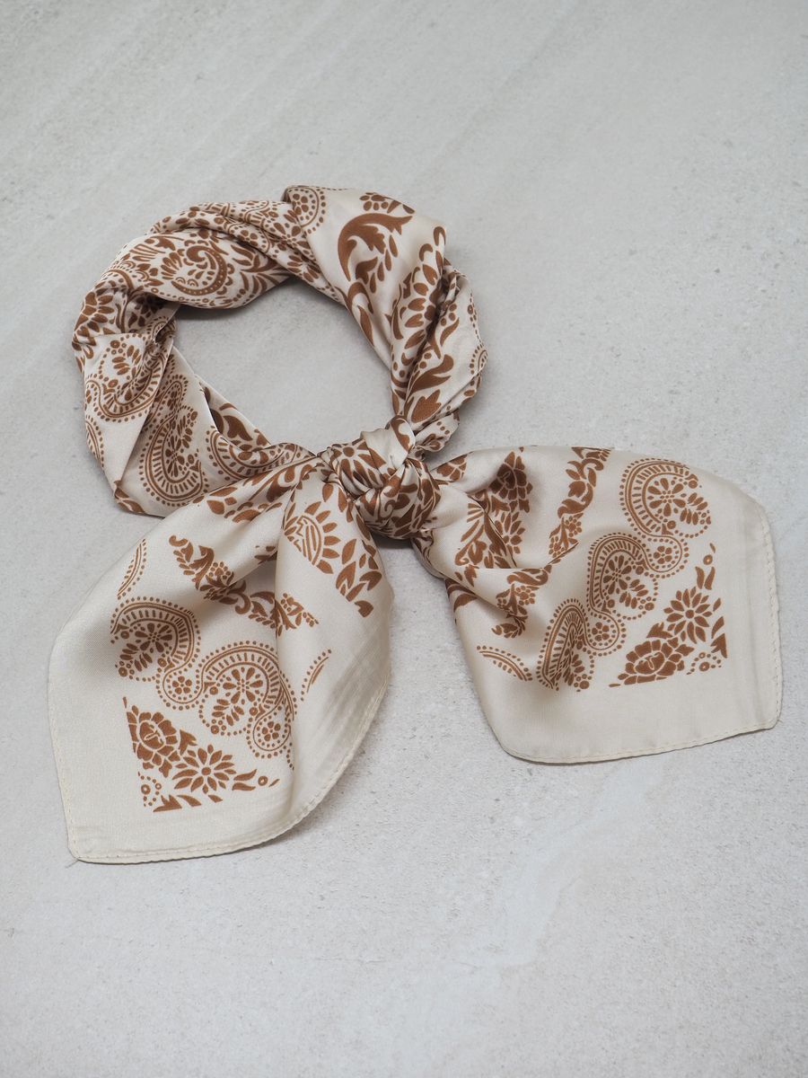 Satengskjerf krem og rustikk