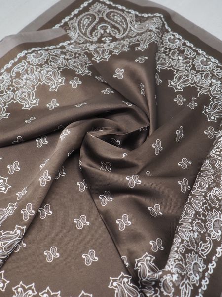 Hovedbilde Satengskjerf paisley brun og taupe