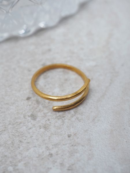 Hovedbilde 7DAYS ring irregulær stål gullfarget