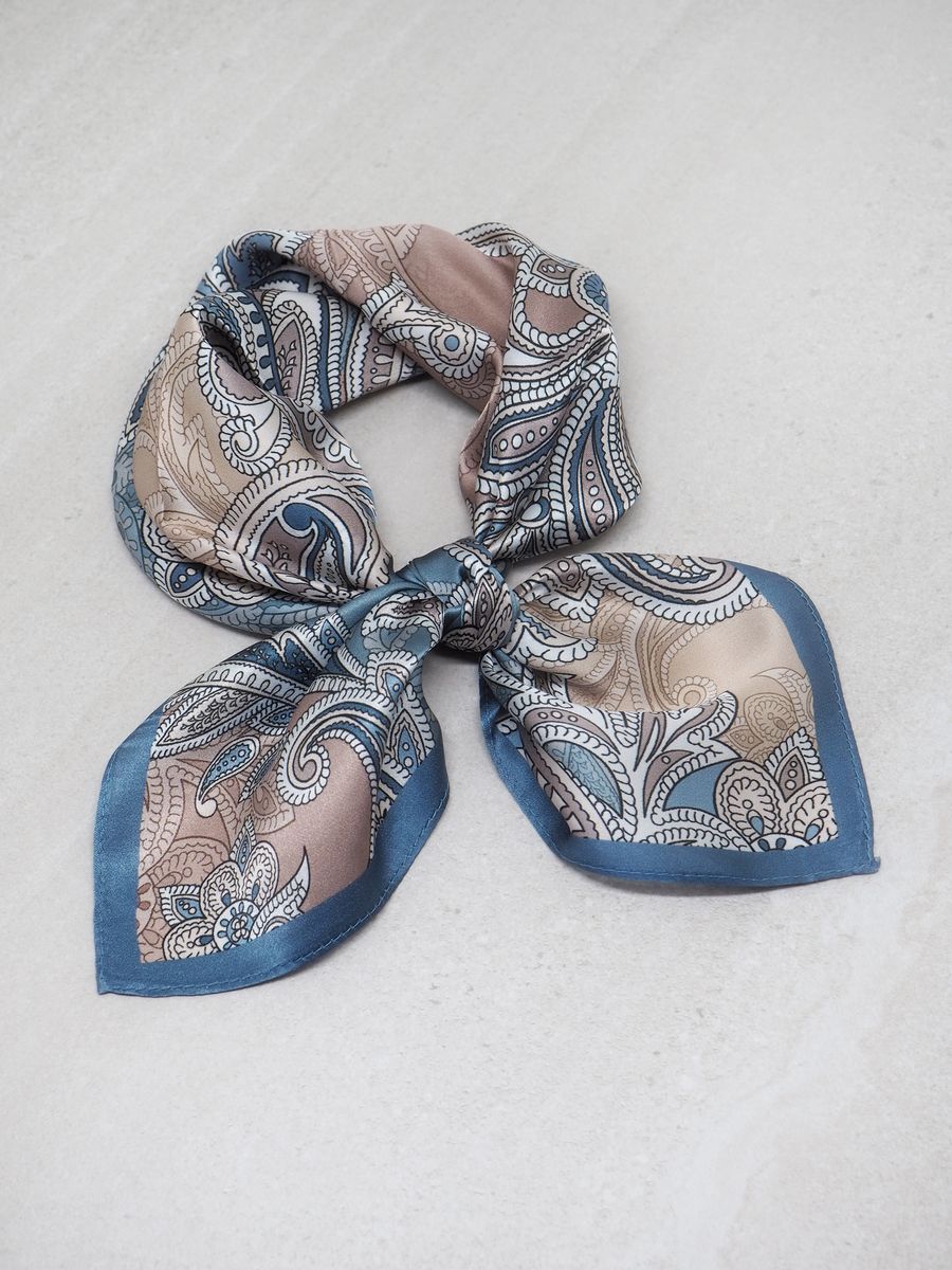 7DAYS silkeskjerf mini beige og blått