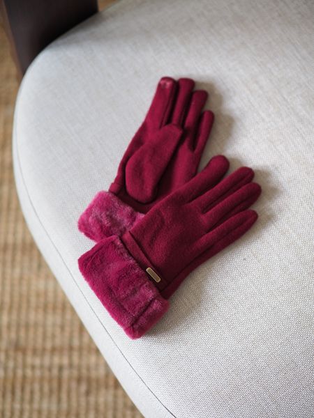 Hovedbilde Hansker med fuskepels burgunder