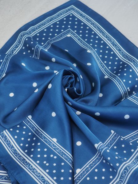 Hovedbilde Satengskjerf sjøblått