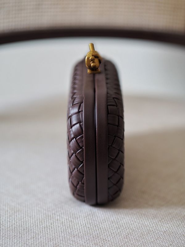 Clutch eskeveske brun