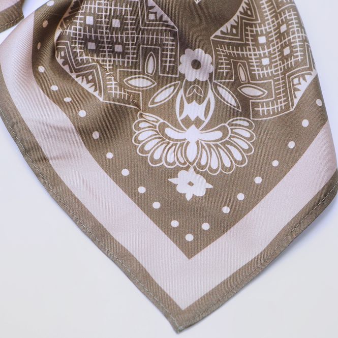 Hovedbilde Silkeskjerf medium taupe og beige