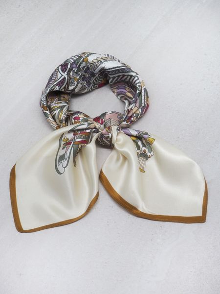 Hovedbilde Skjerf 100% silke off-white med pastellfarger