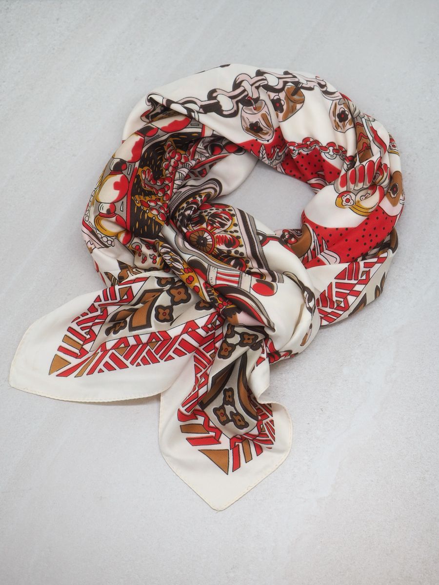 Stort skjerf i silkeblanding brun og rødtoner