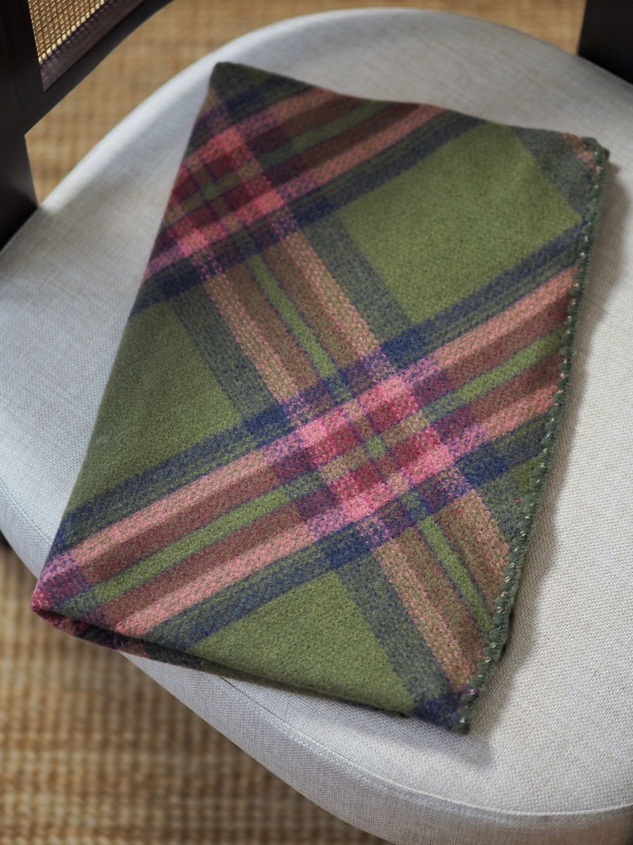 Stort sjal oliven og rosa