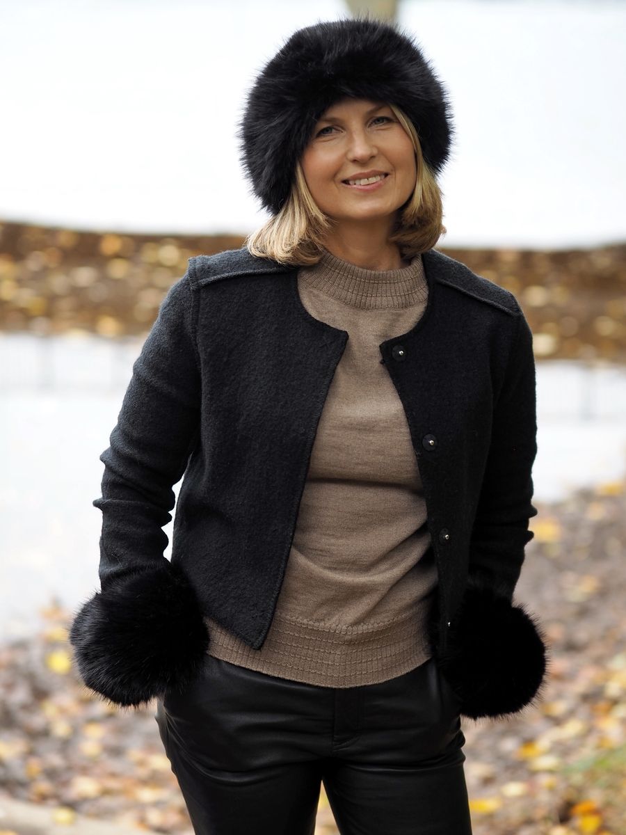 Fuskepels mansjetter svart